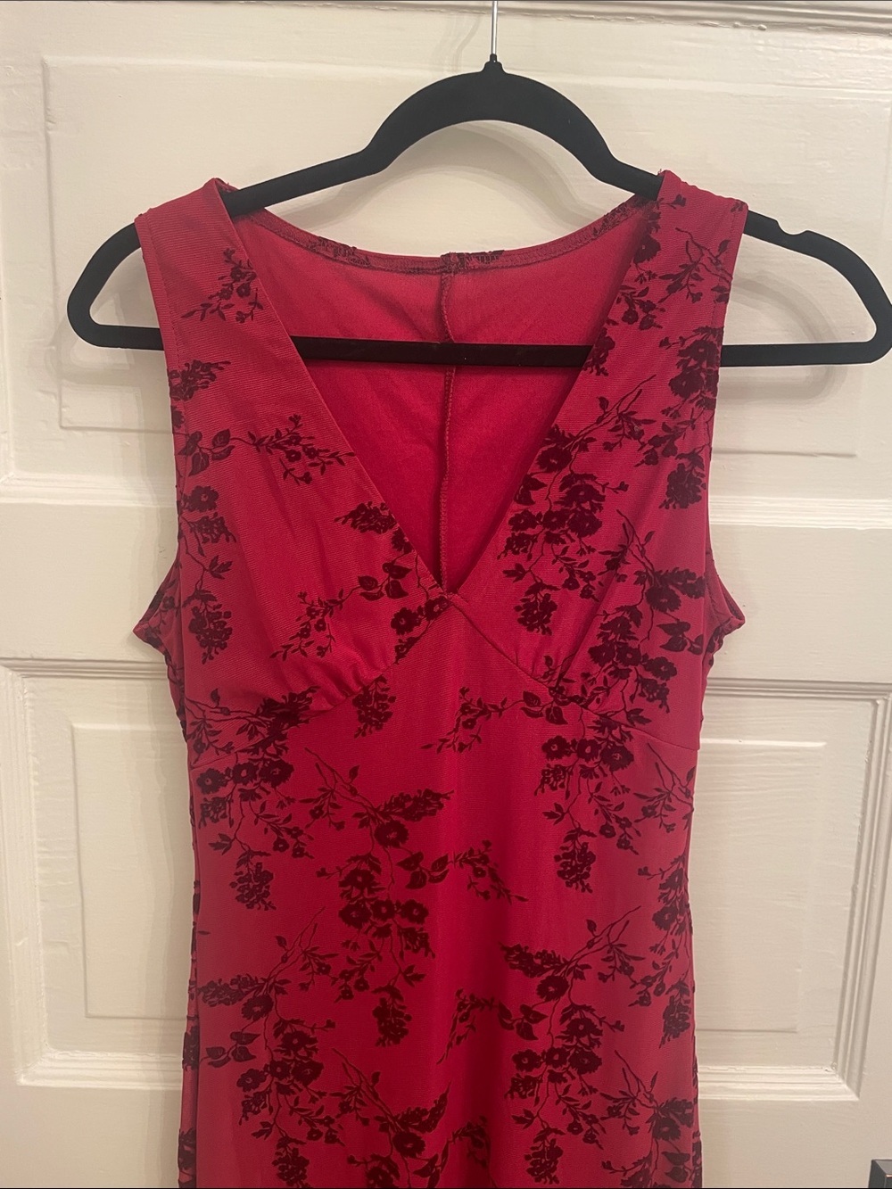 Red Floral Midi Dress with maroon velvet Print - Picture 2 of 3
